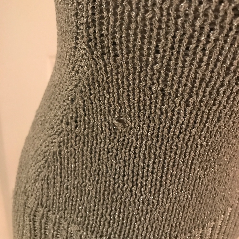 Bebe✨Vintage Sleeveless Silver Oversized Neck Top - Picture 5 of 8